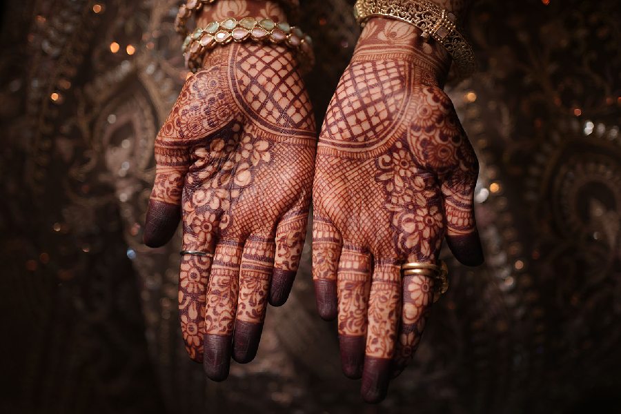 black gk mehndi