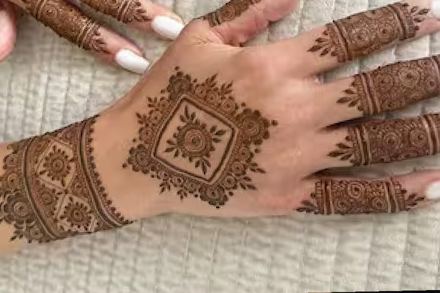 gk mehndi design