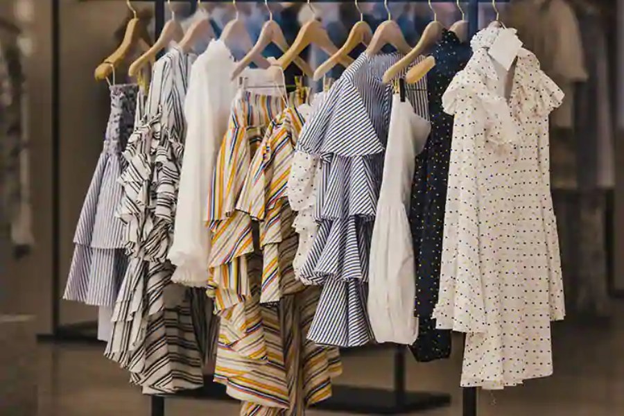 sainil cloths