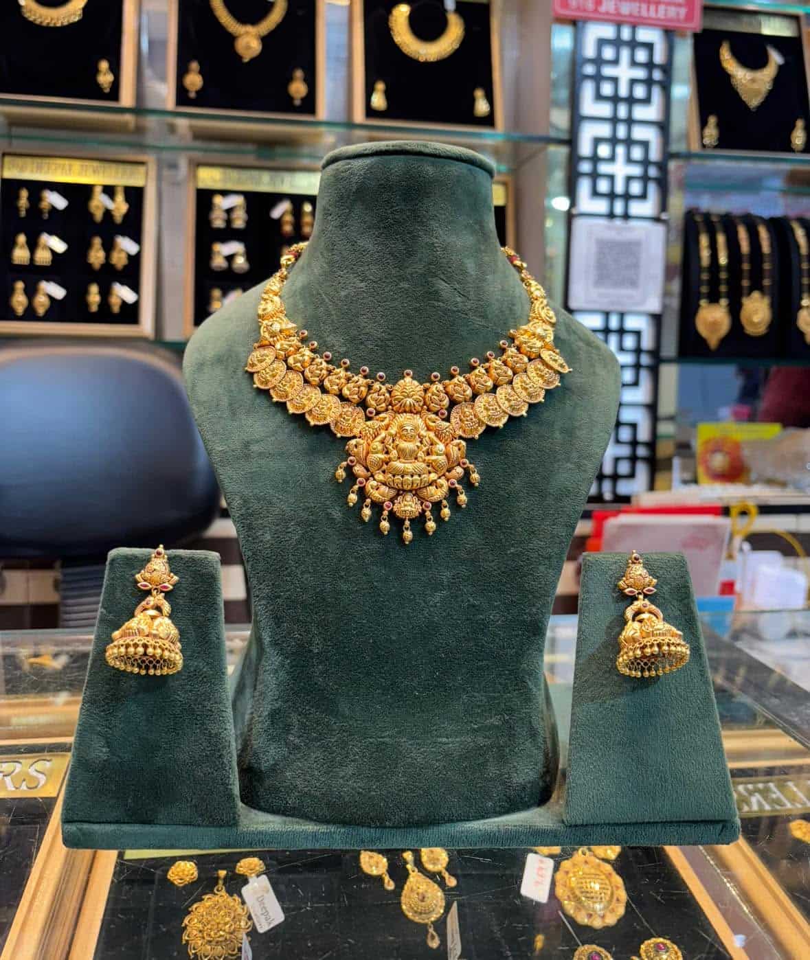 Deepak-Jewellery-collaction