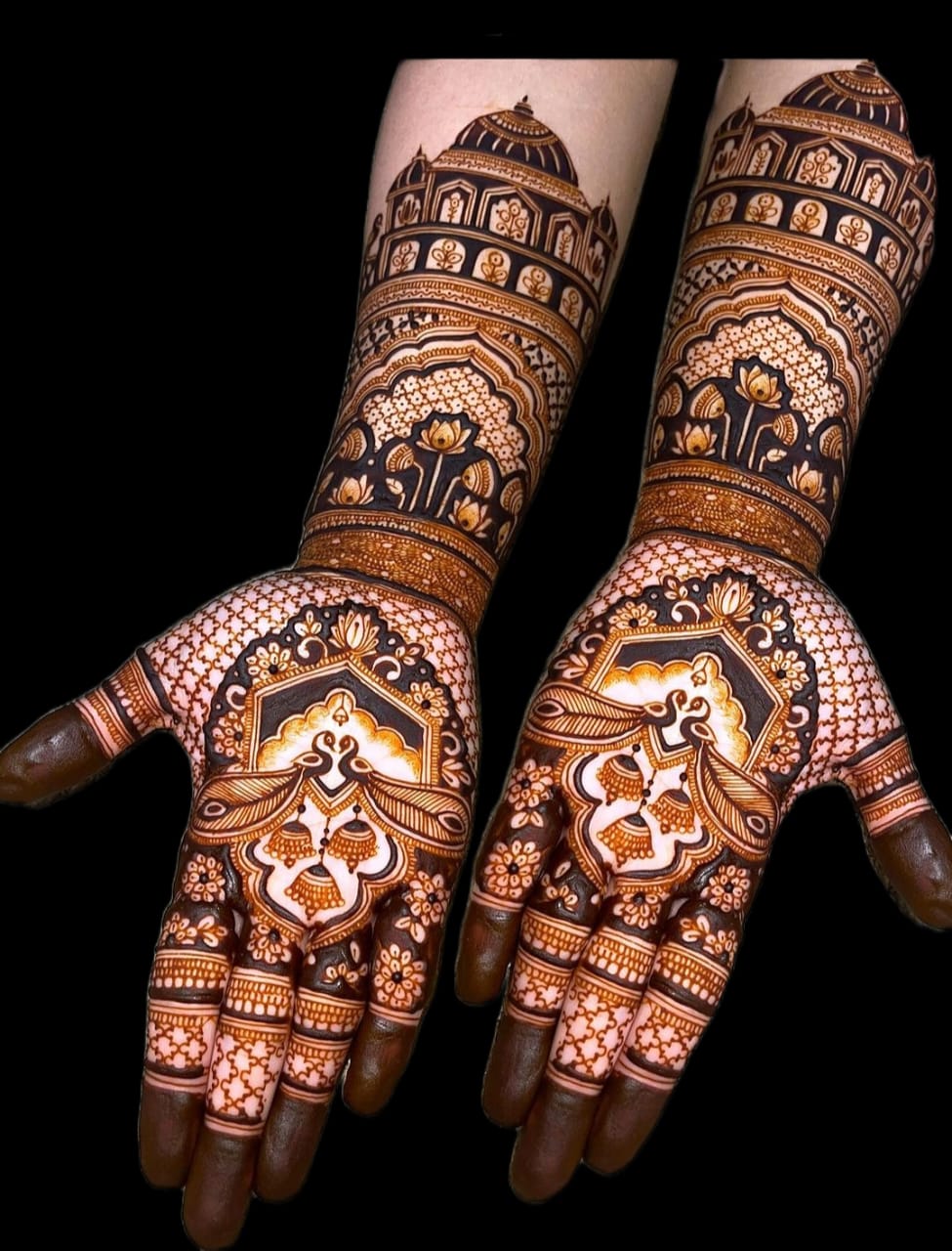 Krishna Mehandi Artist