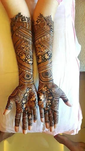Krishna Mehandi Artist