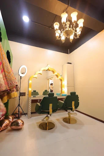 Luxury Salon