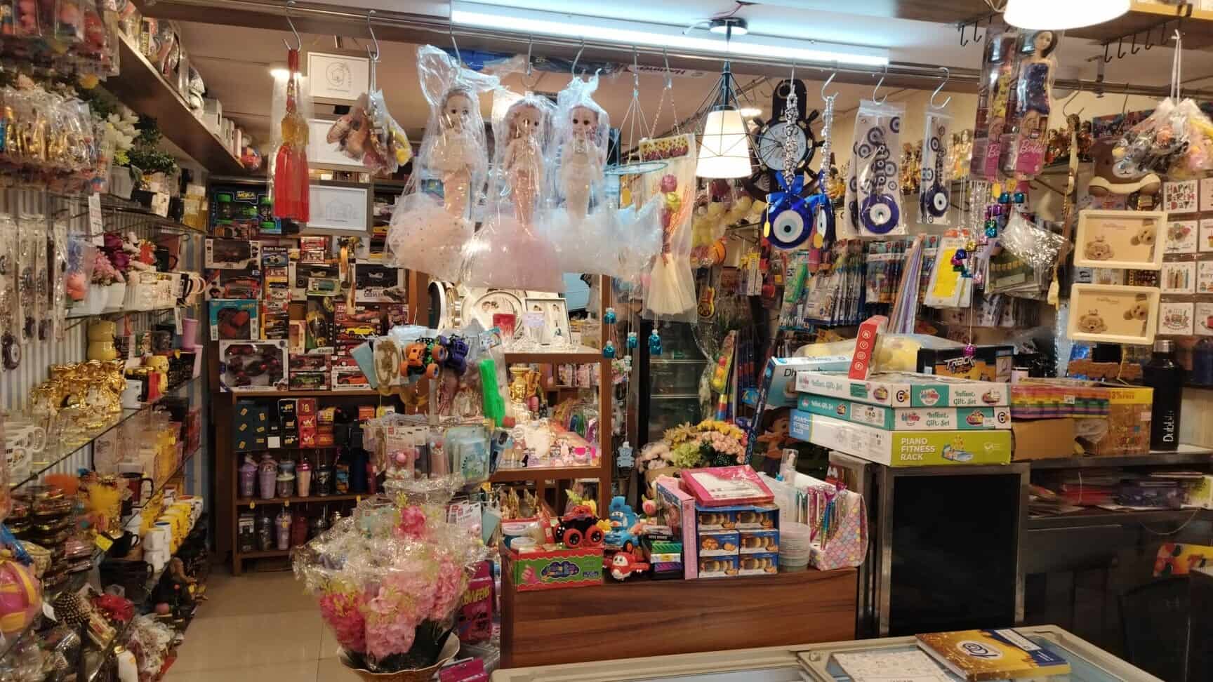 celebrations-gifts-and-toys-kasumpti-shimla-gift-shops