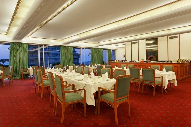 Clarkes-Hotel-hall