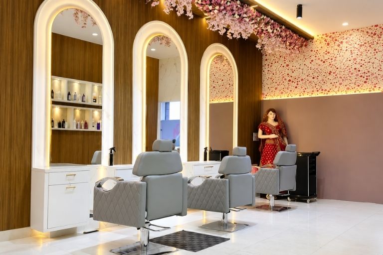 Dadhwal-Makeover-salon