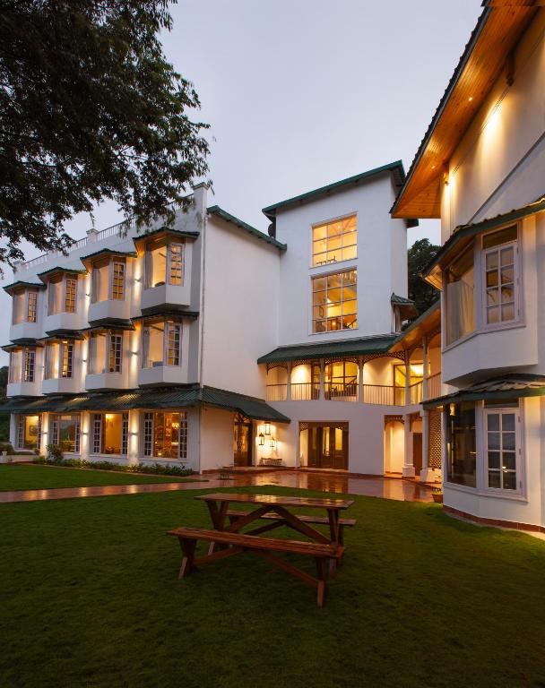 Daleside Manor holel