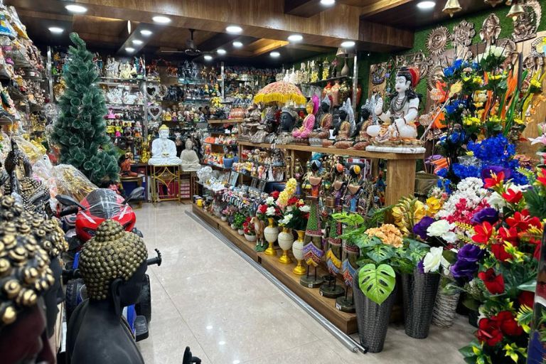 Dream Land gifts shop
