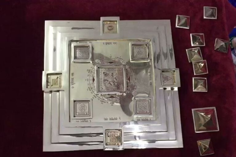 Shri Martand Jyotish Kendra astrologor