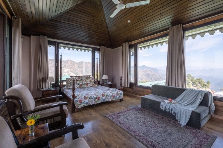 StayVista At Villa Mountain Crest ROOM