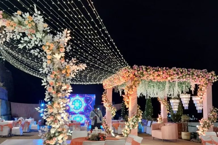 The Wedding decrotion