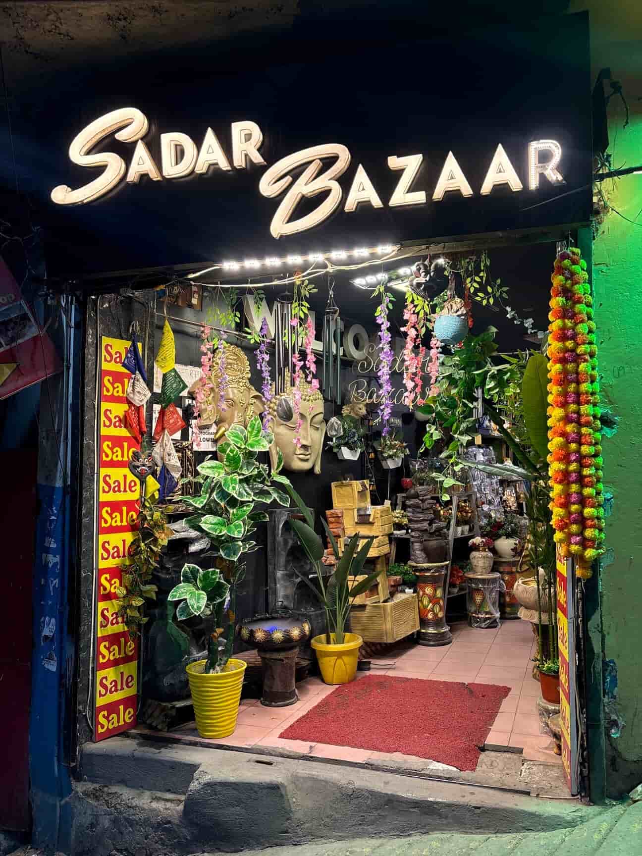 sadar-bazaar-gift-shop