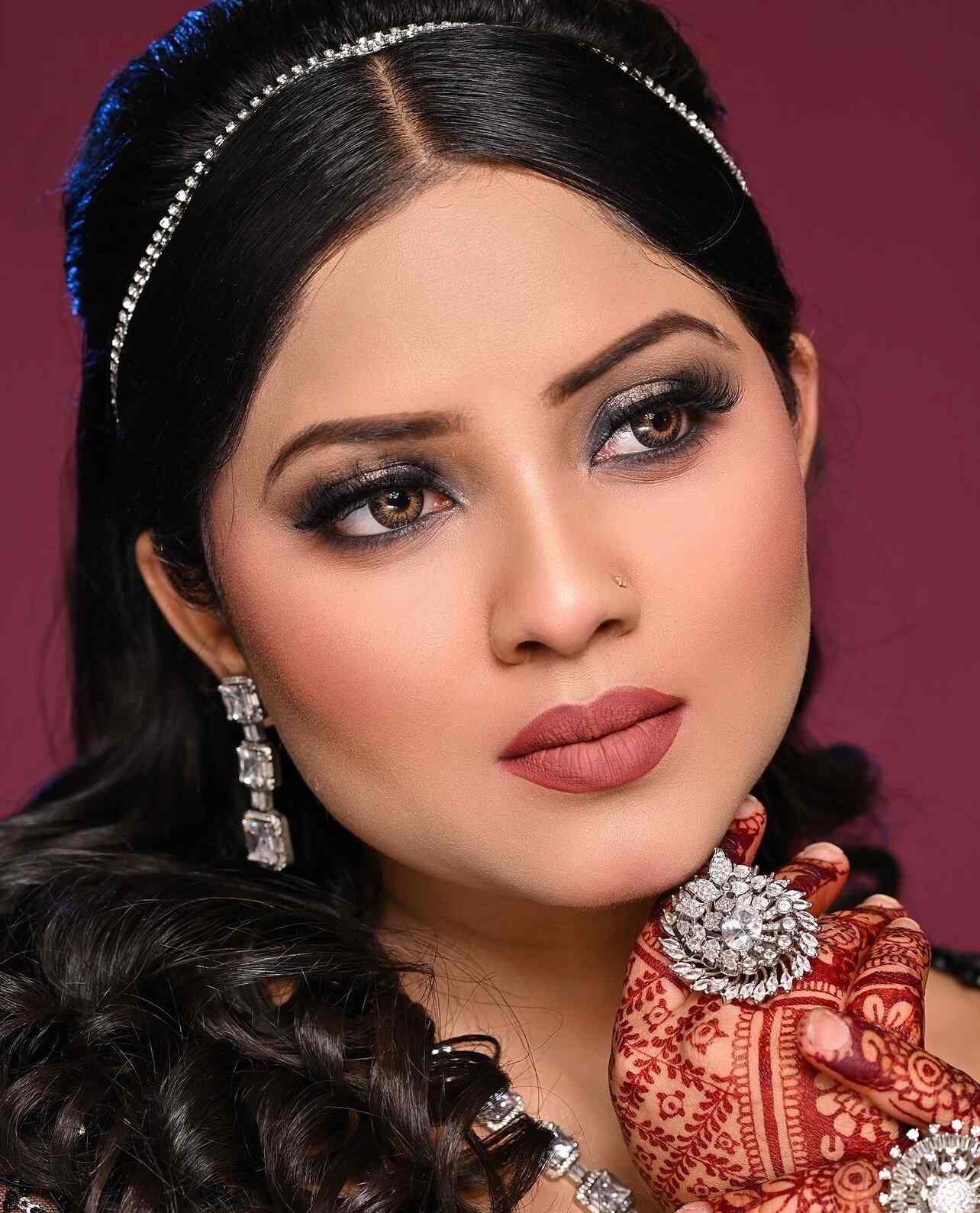 sakshi-makeup-artist