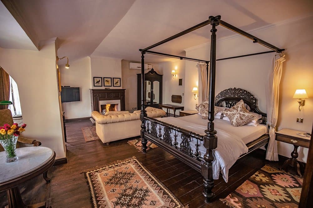 the-himalayan-room