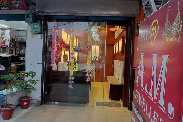 AM Jewellers wedding jewellery shop in Mandi