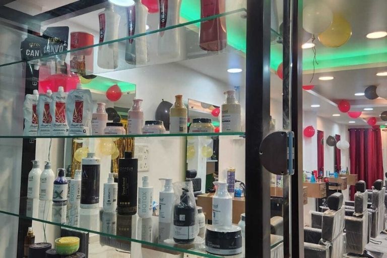 Aafi Hair Studio professional hair treatment services