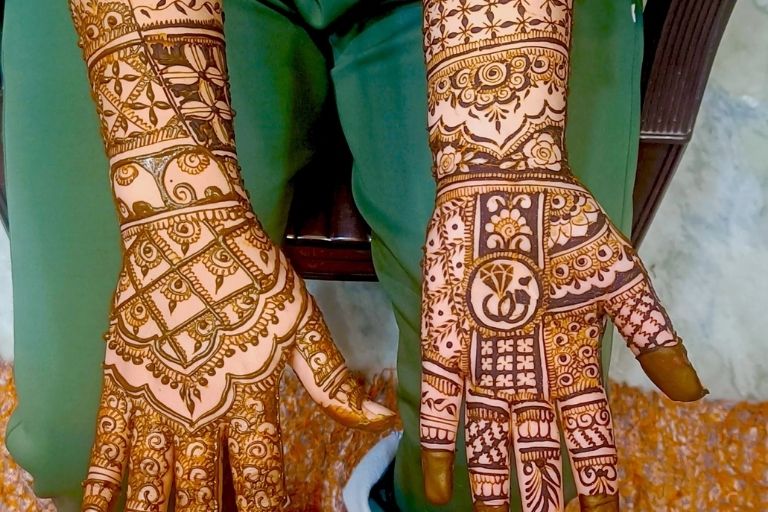 Ajeet Mehandi Arts traditional mehendi for weddings (1)