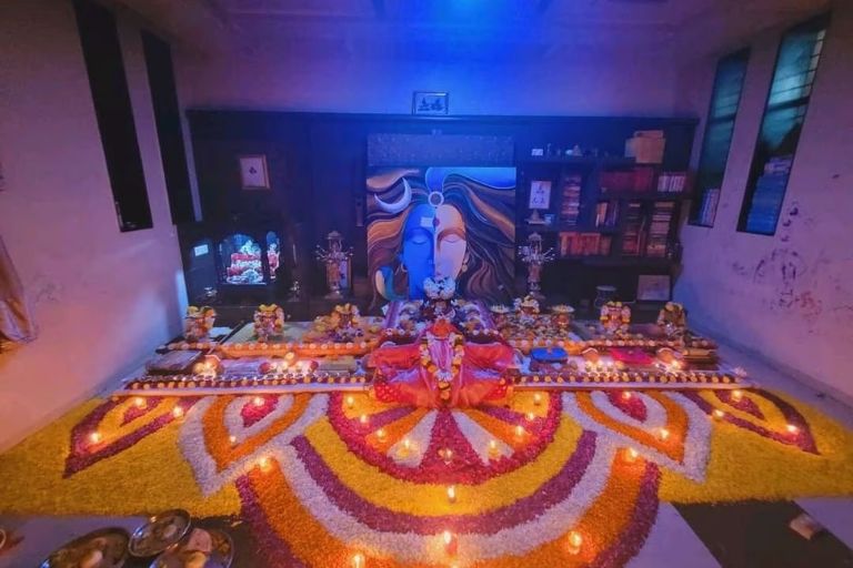 Astrologer Shubham Sharma offering expert astrology services
