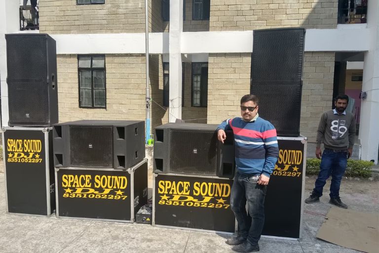 DJ Akhilesh Entertainers live music and entertainment