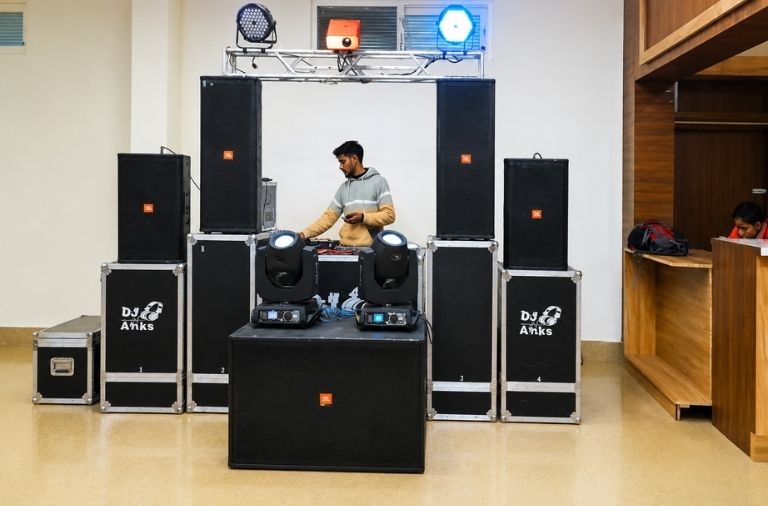 DJ Anks Professional DJ Services for Weddings (1)