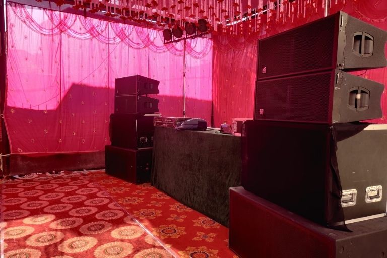 DJ Commercial professional wedding DJ services