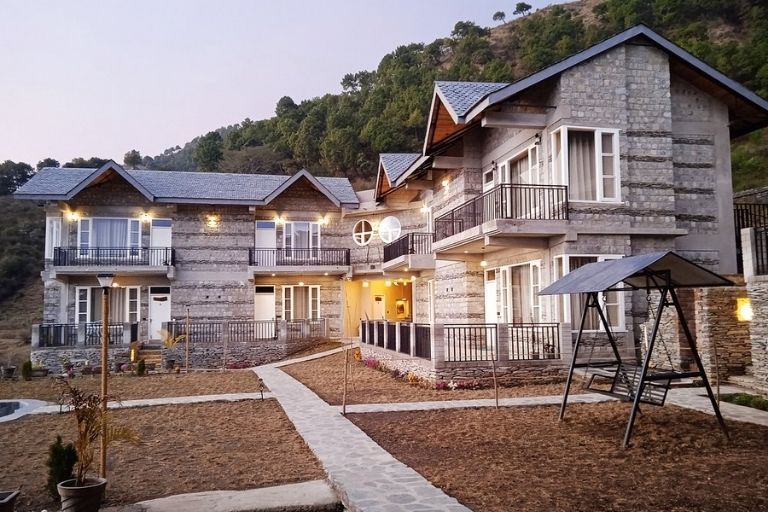 Dastak retreat