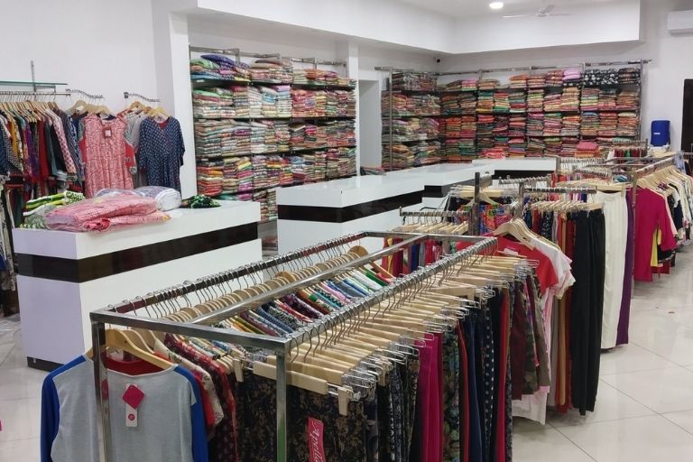 Efashini fashion and clothing collection