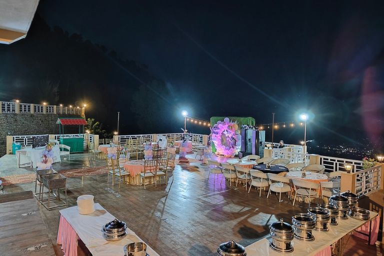 Elegant wedding setup at Shepherdhills Resort