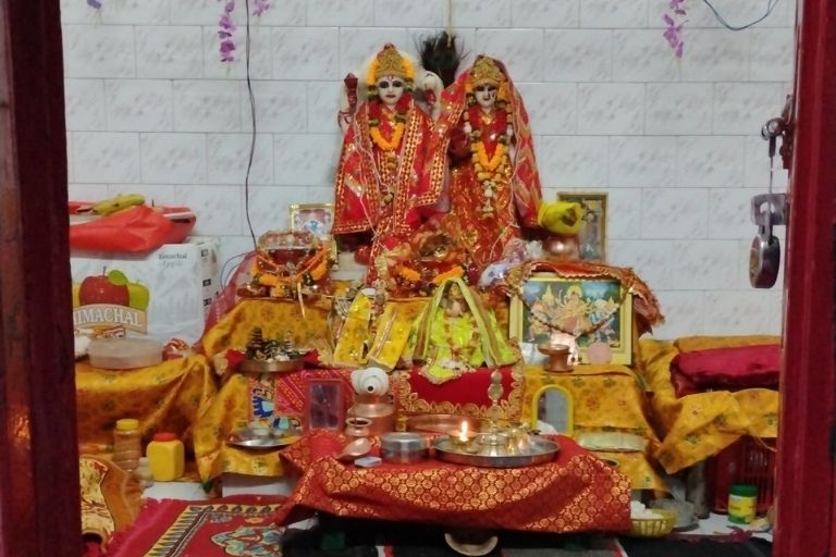 Experienced Pandit Sanjay Thapliyal for wedding puja rituals