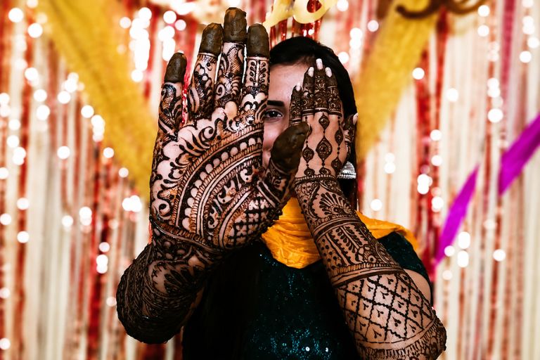 Glamour And Mehndi beautiful bridal henna designs