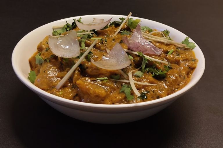 Kebabs N Curries Akhara Bazar dining experience