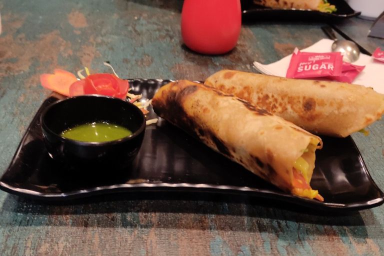 Locale Cafe and Restaurant cozy cafe in Mandi
