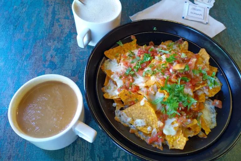 Locale Cafe and Restaurant in Mandi
