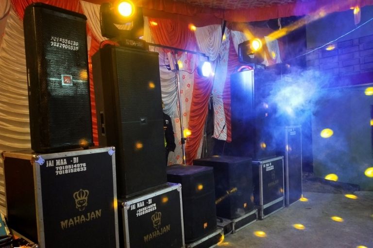 Mahajan Sound And DJ party sound system setup