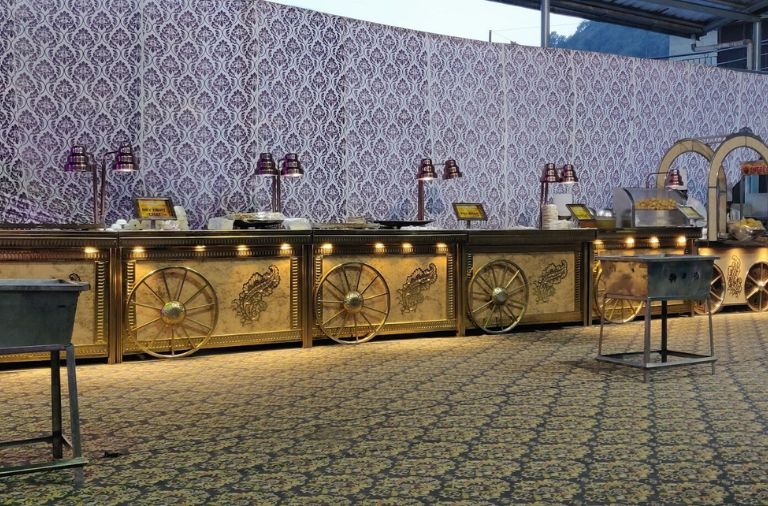 Nayar Palace Chamba hotel surroundings