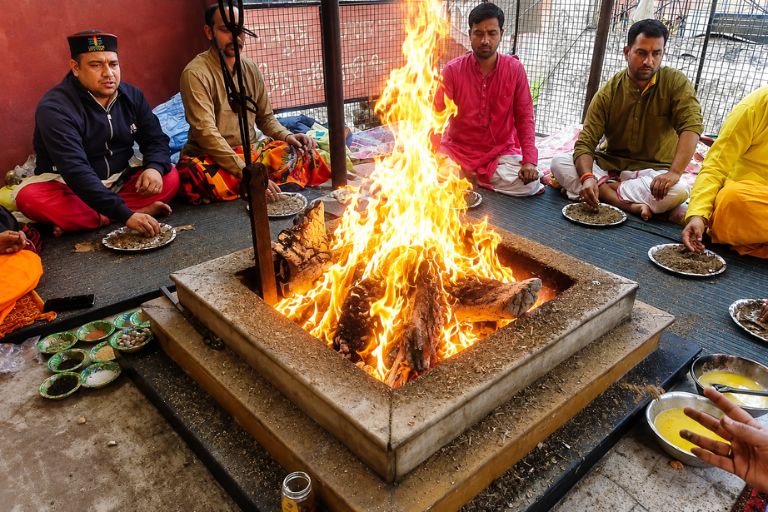 Pujari Ram Bandhu Sharma spiritual guidance services