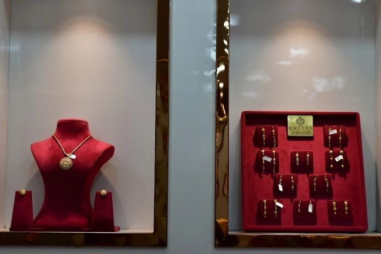 Ratan Singh Saraf & Son's - Jewellers