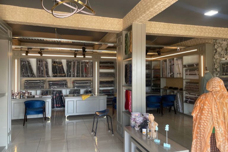 Studio Styluxe Hair Styling and Makeup Studio in Hamirpur