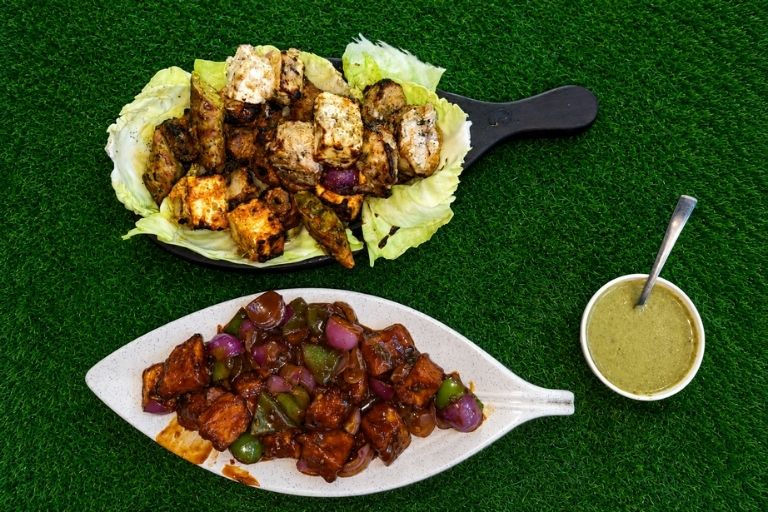 The Royal Cascade food