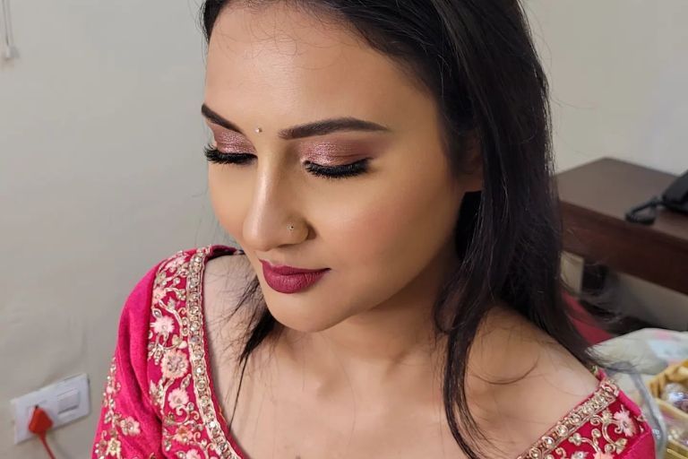Varsha Artistry elegant bridal makeup look