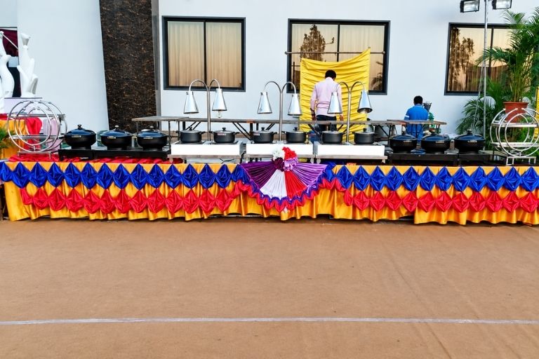 Book Royal Caterers & Tent Services for Grand Celebrations!