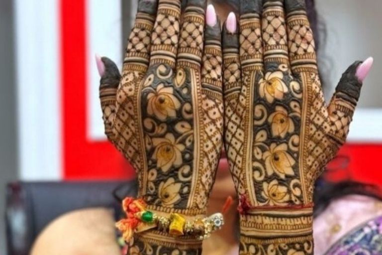 Bridal mehendi services by Arun Mehandi Arts