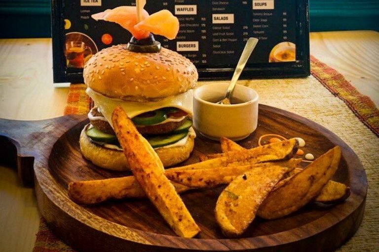 Cafe Friday Solan – where every day feels like Friday