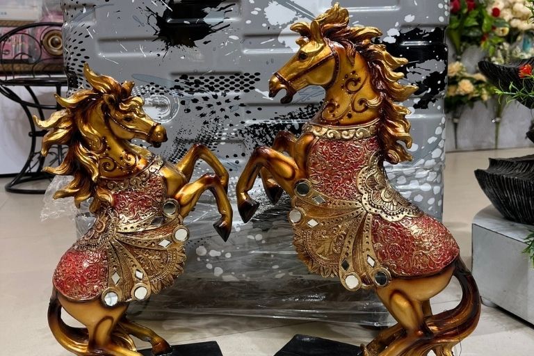 D Gift World creative gifts for birthdays and wedding events