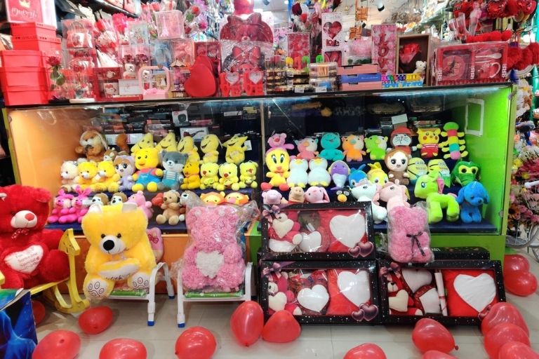 D Gift World unique gifts and products for special occasions