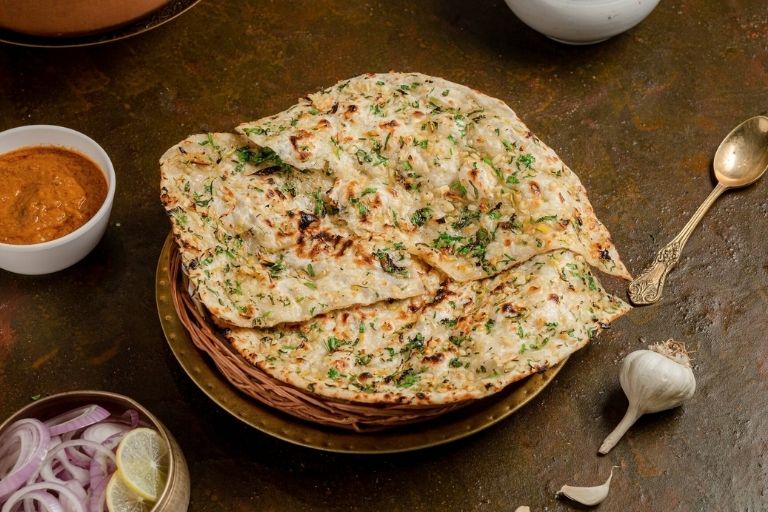 Dum Noorani restaurant serving delicious and flavorful dishes