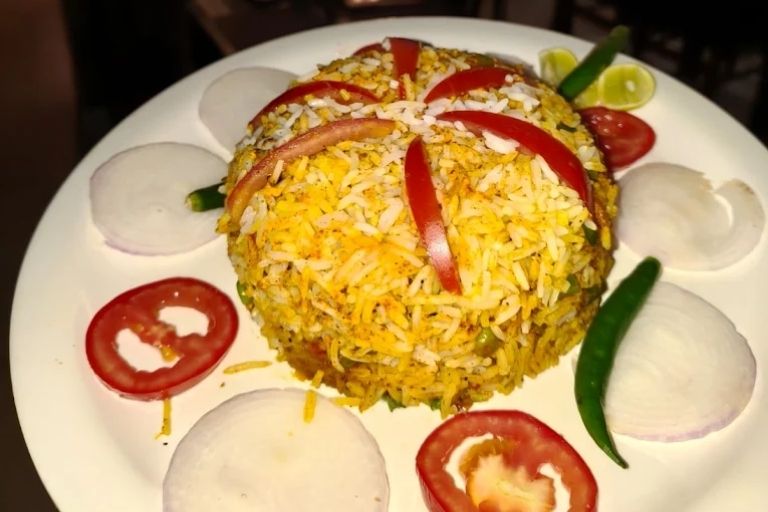 Enjoy a memorable dining experience at 7 Seasons Restaurant