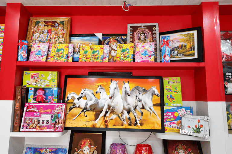 Gifts of Love quality gift items and decorative accessories