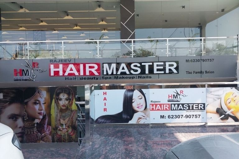 Hair Master skilled hairstylists for trendy hair makeovers