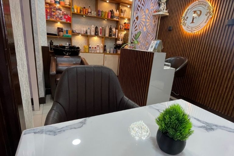 Hair and beauty services at The Parlour House By Pari